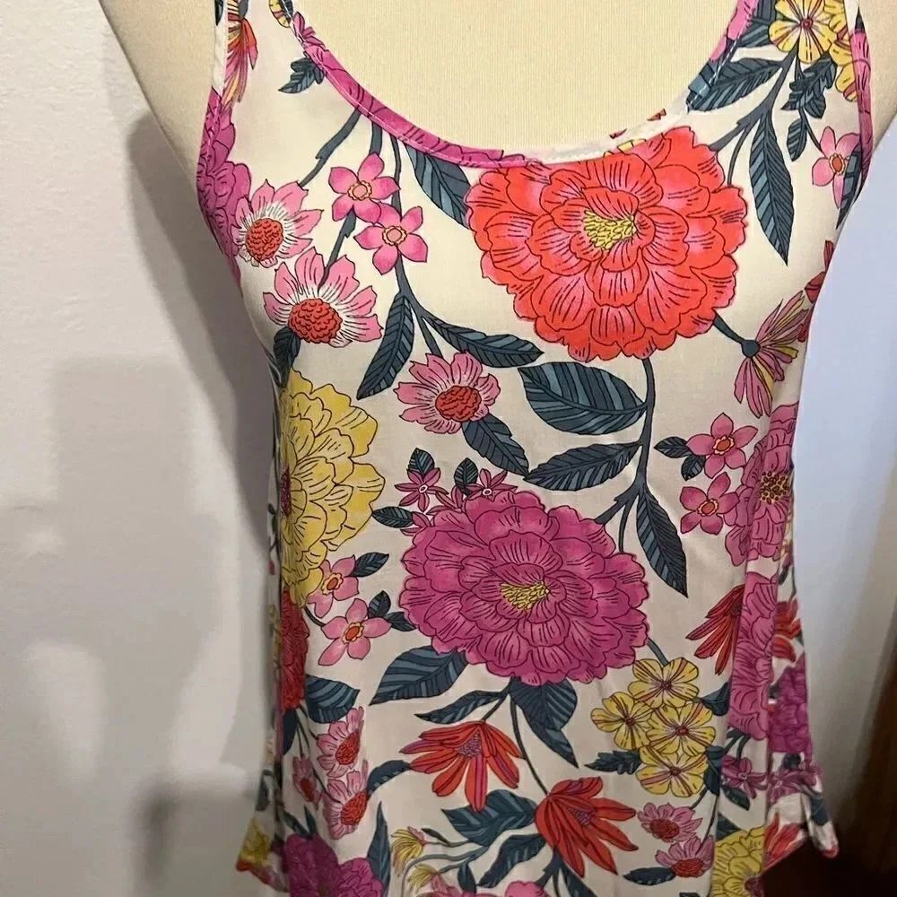EUC Kenzie XS Flowered Sleeveless Top #1